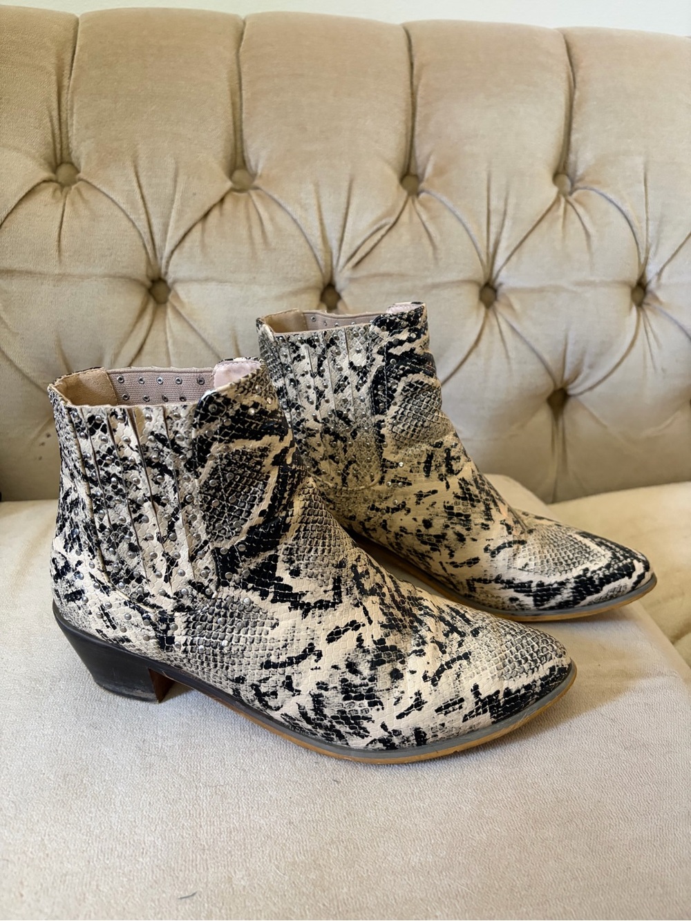 Women's western faux Snake-Print Ankle Boots
